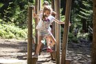 Spielspaß im Juppi Zauberwald in Reith i.A. | © Alpbachtal Tourismus | shootandstyle Spielende Kinder im Juppi Zauberwald in Reith i.A. | © Alpbachtal Tourismus | shootandstyle