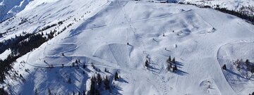 Höhenflüge über dem Alpbachtal und der Wildschönau Gleitschirmfliegen im Tiroler Familienskigebiet