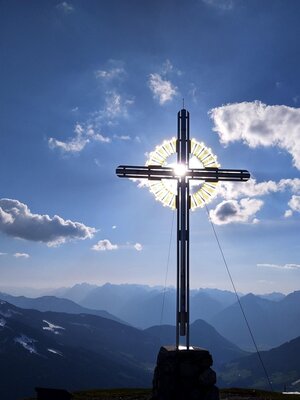 Schatzberg summit cross