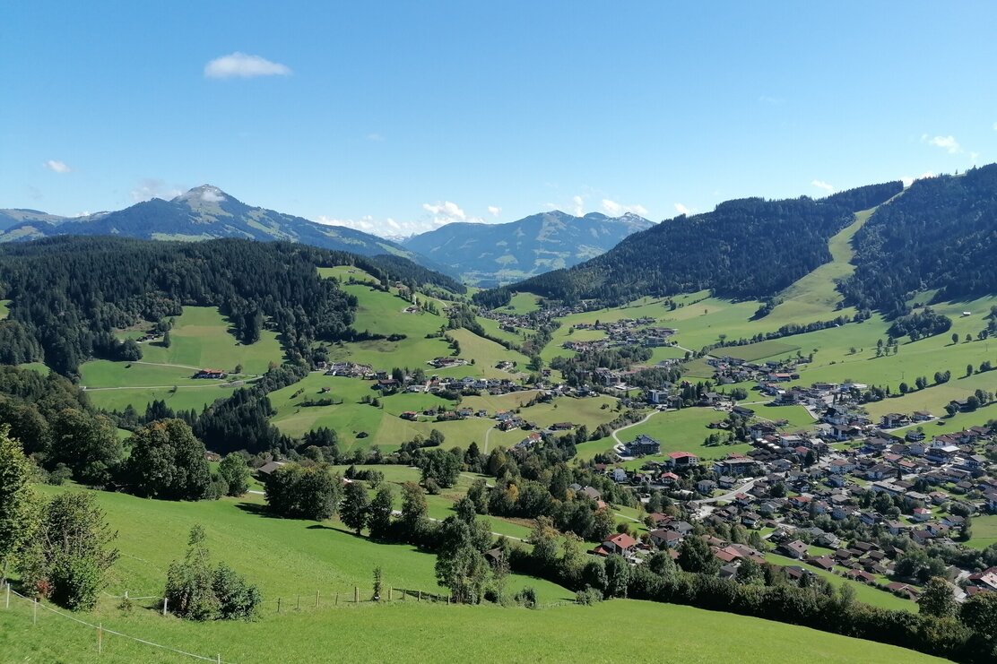 wildschoenau_tourismus_sonnberg_ausblick_niederau_gewi.jpg