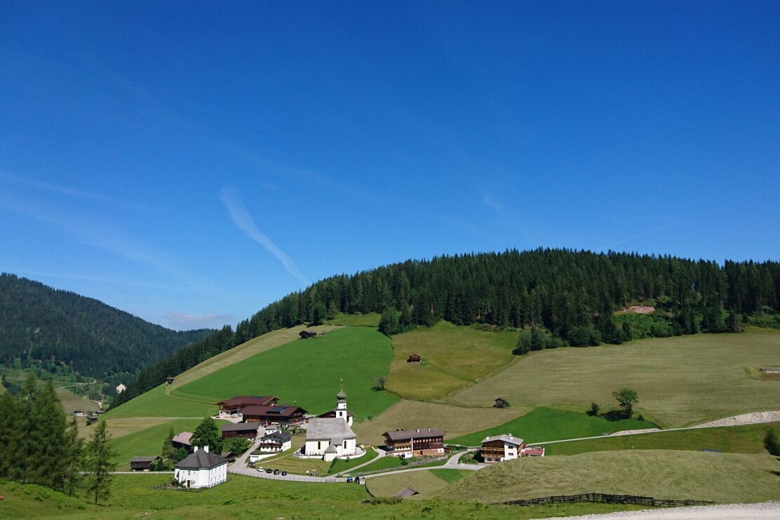 Thierbach Dorf Sommer mit Kogl im Hintergrund FG T.L. Rechte Wildschönau Tourismus (1).jpg | © Wildschönau Tourismus