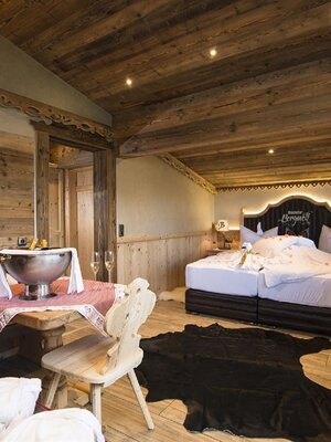 Zimmer nr. 5 Dreibett | © Fam. Kostenzer
