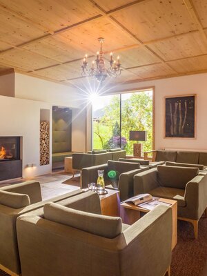 Hotel Lounge