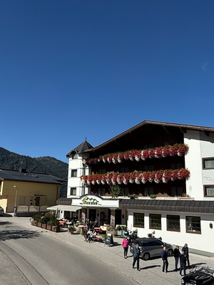 Hotel Frontseite - neu 2025